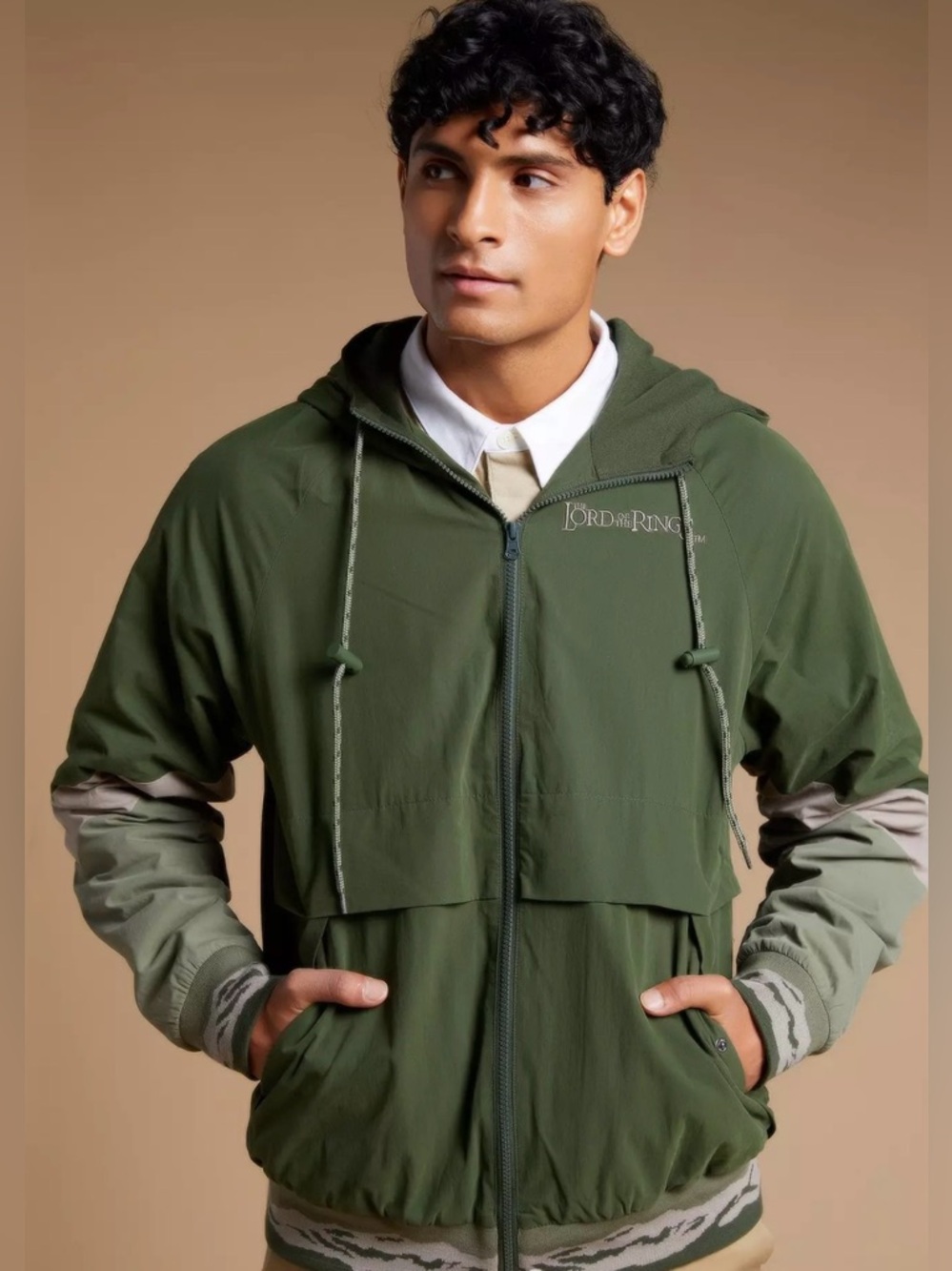 NWT BoxLunch Lord of the Rings Narsil Tonal Windbreaker Jacket LOTR Exclusive 4x - Picture 2 of 12